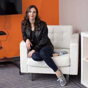 Meet your Posher, Estelle